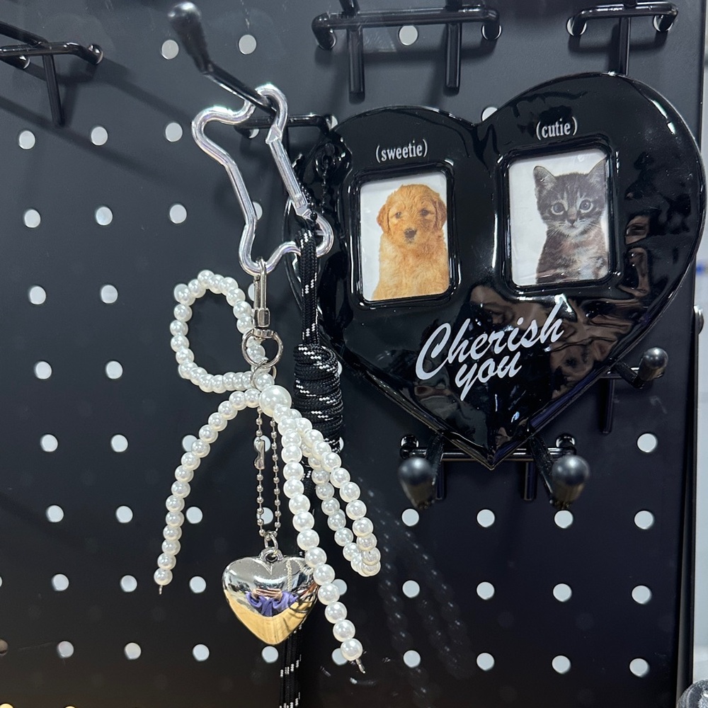 Heart Photo Frame Keychain • Black • Double Photo Holder • Exact Item Shown